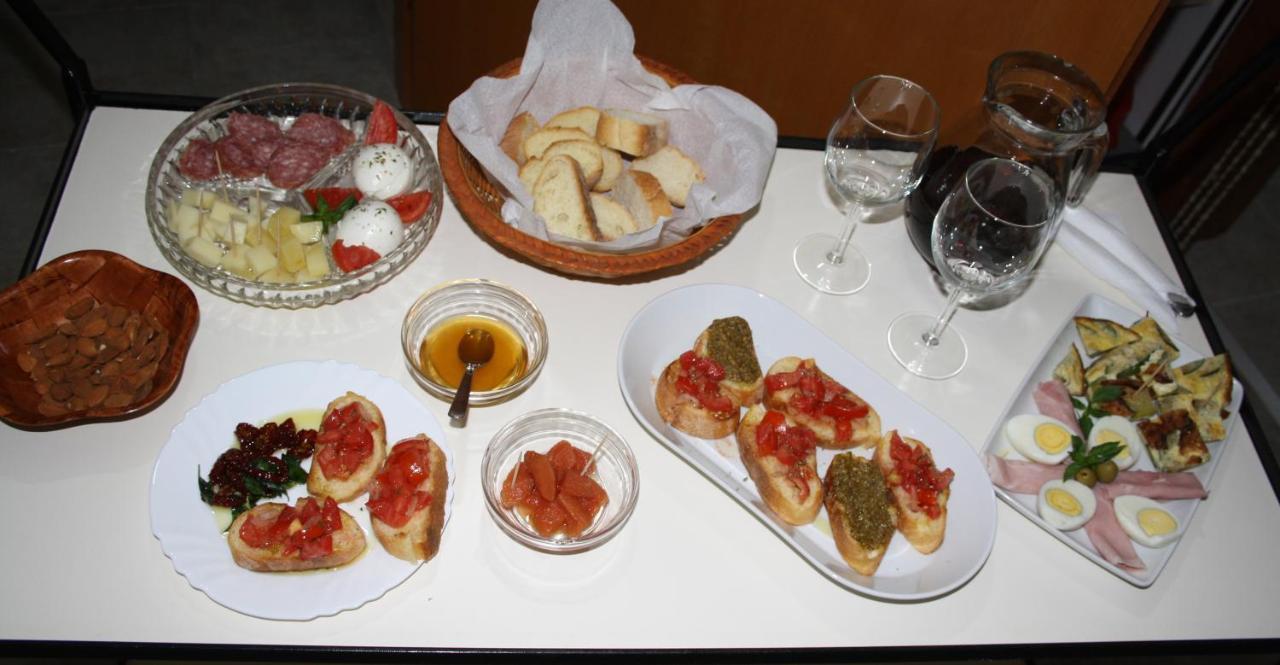 B&B Borgo Pileri Mazzarino Bagian luar foto